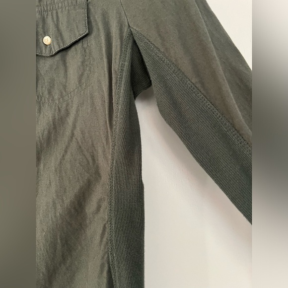 Converse green button down top as seen on Haley in The Vampire Diaries - Picture 4 of 9